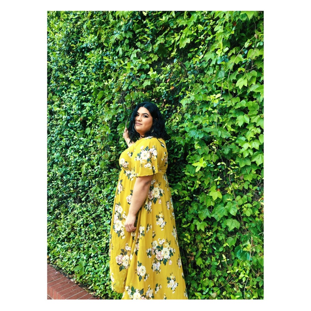 Torrid, beautiful high-low flowery dress